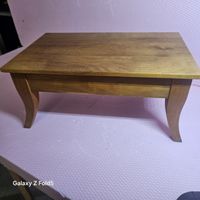Kleiner Holzschemel massiv Nussbaum guter Zustand.