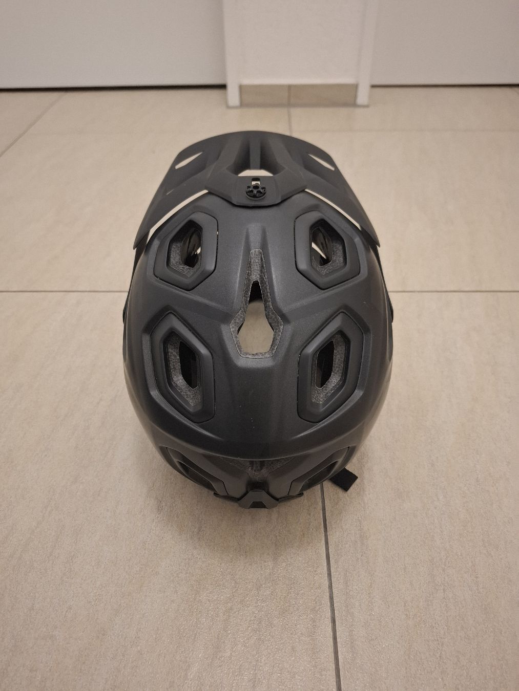 Helme: Helm MET Parachute  – Gebraucht aus 0telfingen von Marlise06 3
