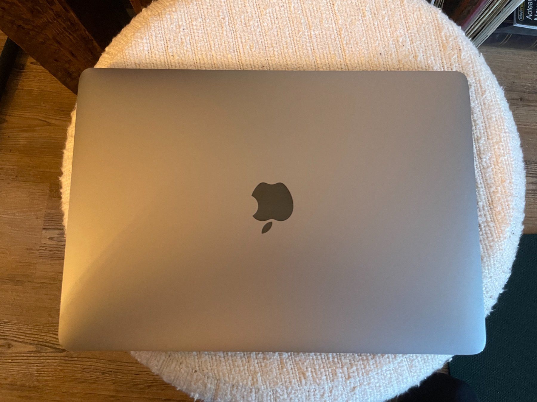 Apple Notebooks: Macbook Pro 2020 – Gebraucht aus Morges von luckyboy19 3