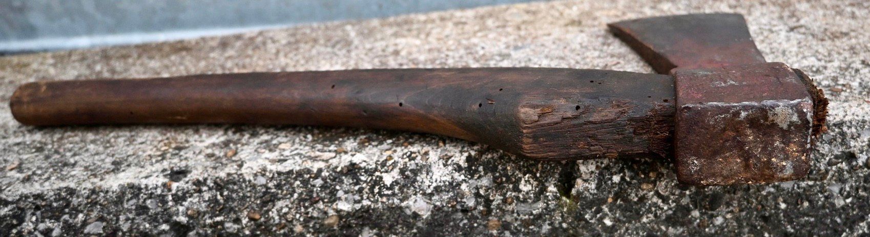 Tutti gli attrezzi: antikes HANDBEIL geschmiedet Länge 39cm – Usato da Pfaffhausen venduto da mono_rec 7