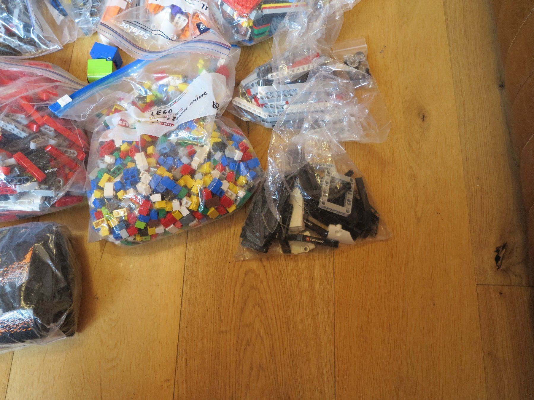 Lego Jouets: Lego ca 3.8 kg – D'occasion à Bettmeralp par stermei 4