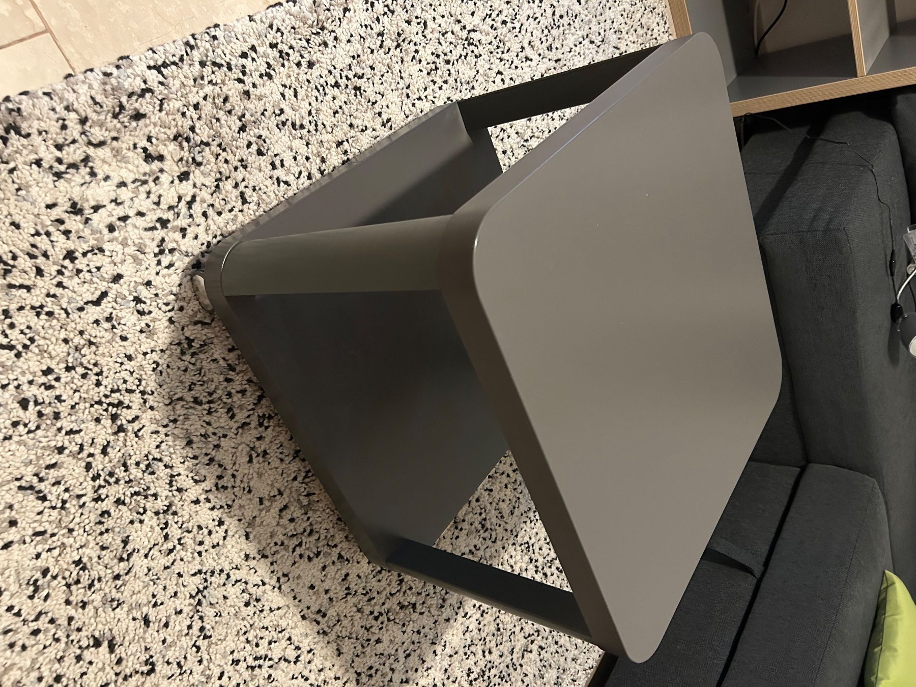 Ikea Tische: Tingby Tisch (IKEA) – Gebraucht aus Zürich von lau_wb57 1