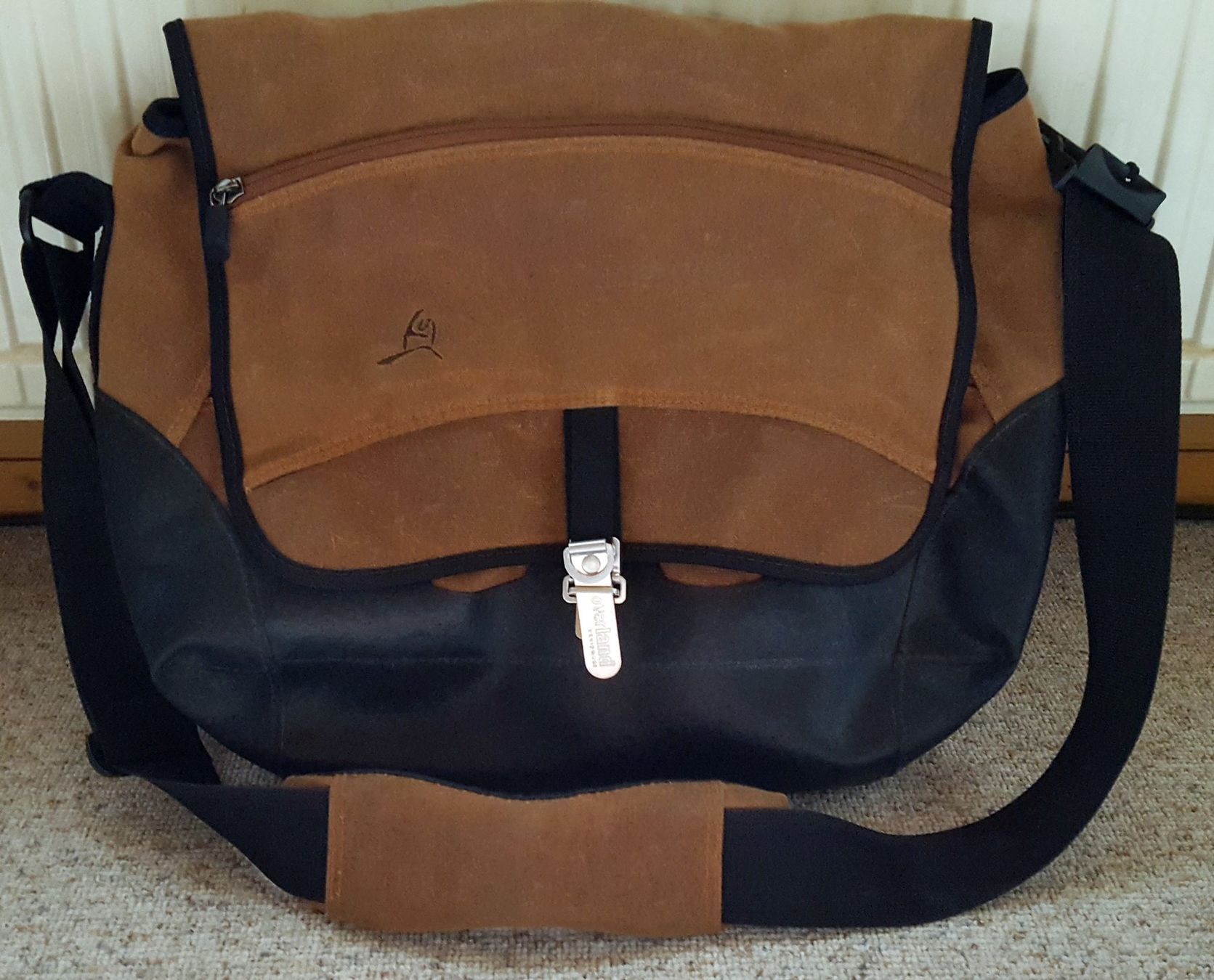 Borse: Umhängetasche Laptoptasche Overland Equipment Canvas – Usato da Unterseen venduto da bongmarley