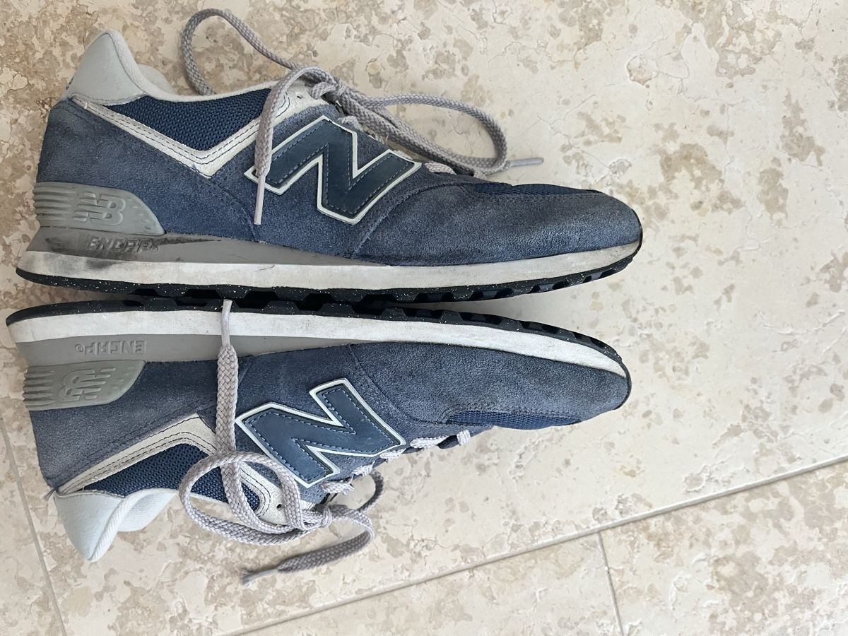 New Balance Scarpe da uomo: New Balance 574 Classic – Usato da Basel venduto da Iggy-5762 3