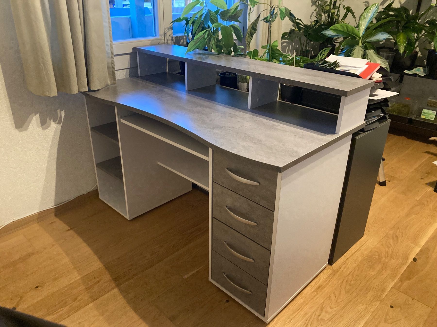 Conforama Scrivanie: Bürotisch / Schreibtisch / Pult – Usato da Wichtrach venduto da Aramis3628 1