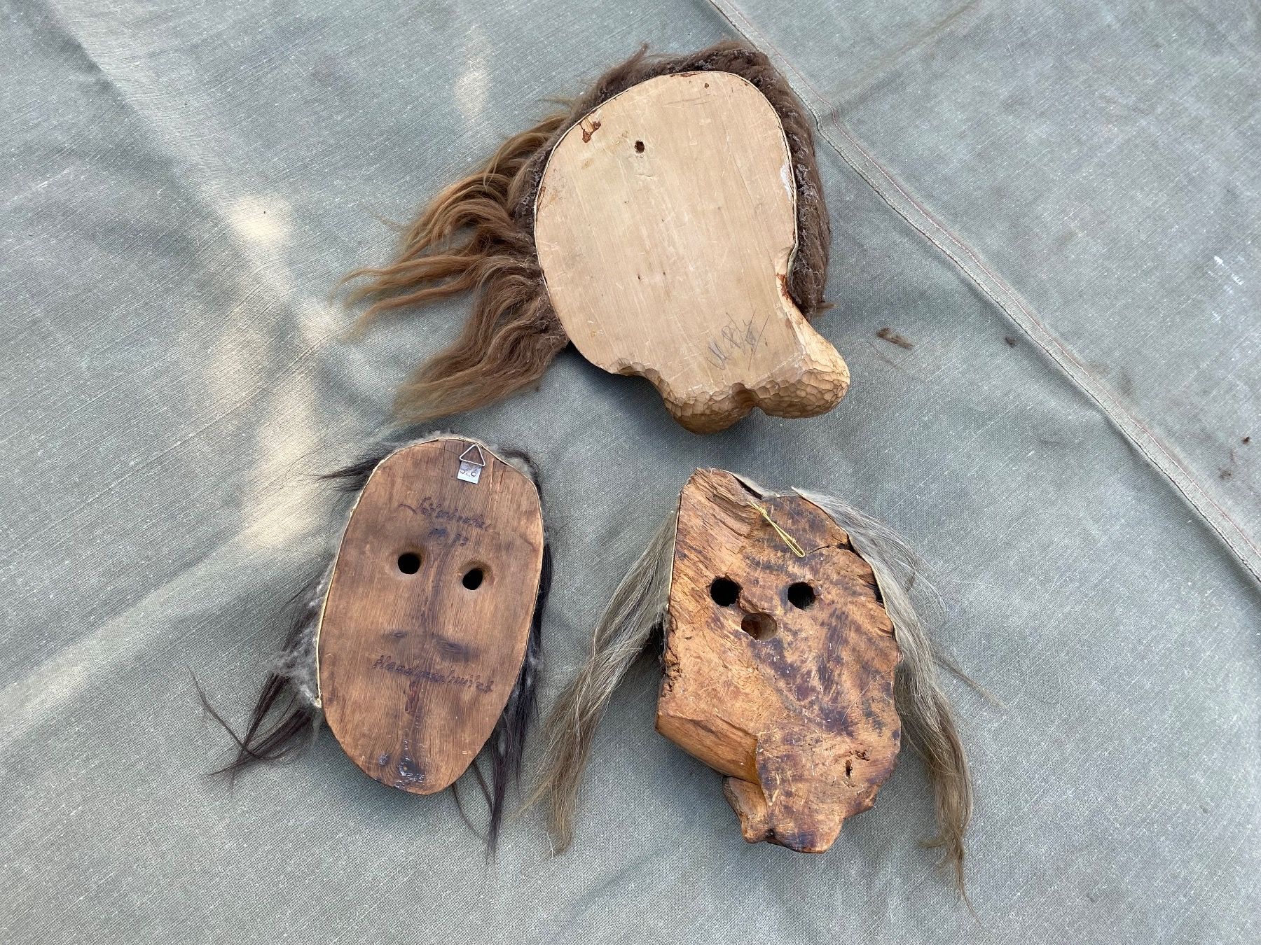 Altro in Antiquarato & Arte: 3 schöne Walliser Holzmasken – Usato da Feldbach venduto da Olive1 6