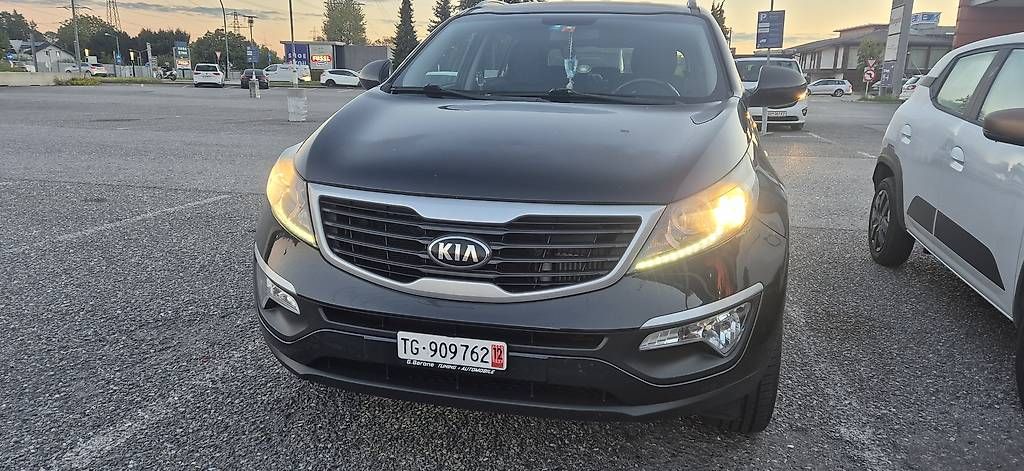 Kia Autos: Sportage 2014 – D'occasion à Neukirh-Egnah par nad_9dgv