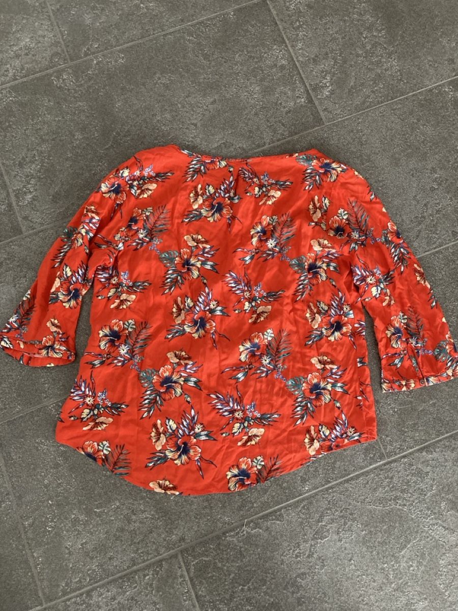 Camicette: Multiblu Viscose Sommerbluse, Gr. 40, Orange mit Blumen – Usato da Gunzwil venduto da Heimatchochi 2