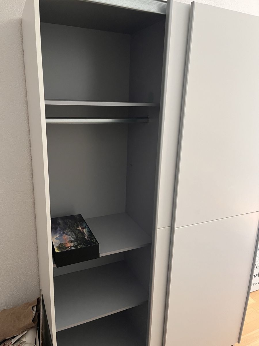 Scaffali: Armoire spacieuse  – Usato da Biel/Bienne venduto da tam_ysd9 3