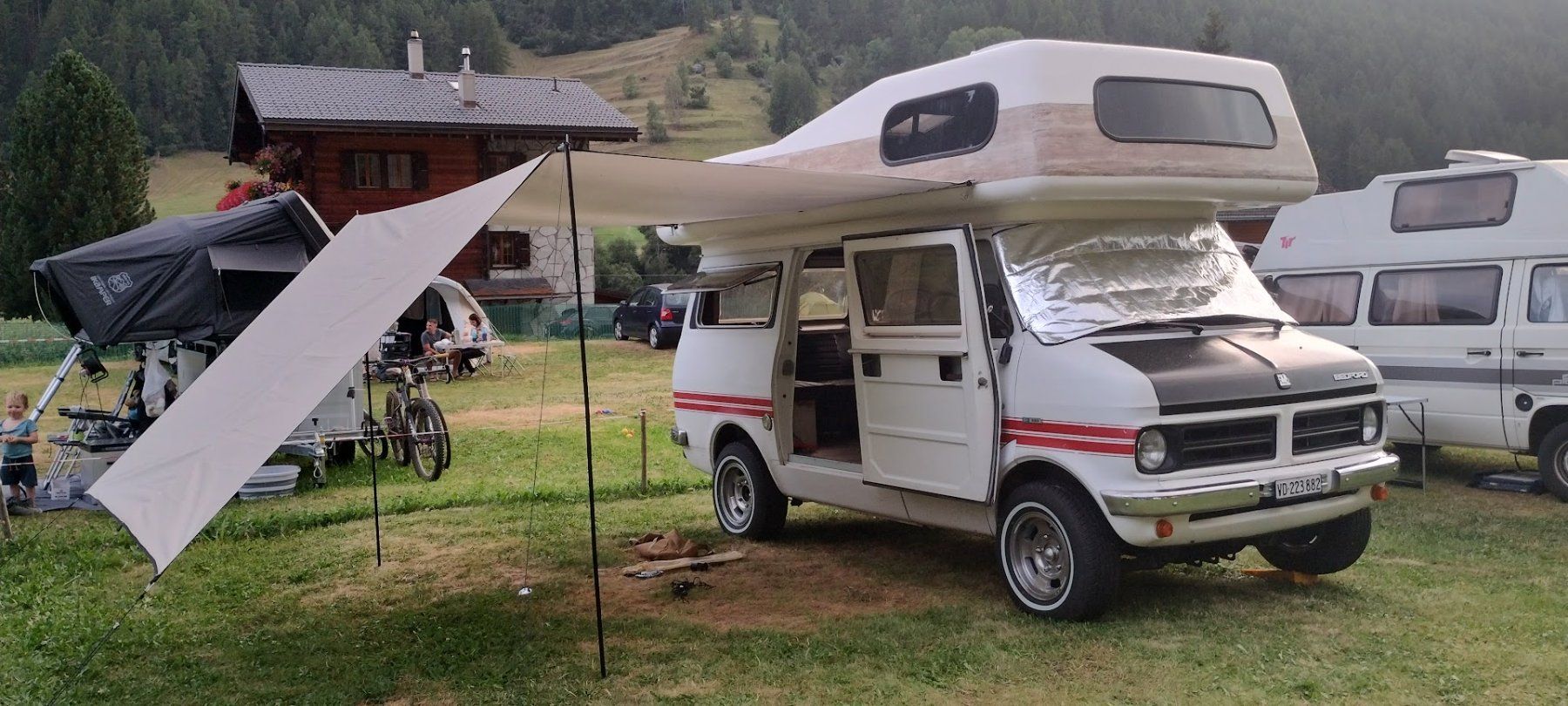 Bedford Veicoli da campeggio: Camping-car vintage Bedford CF250 – Usato da Mont-sur-Rolle venduto da ScaleFlyer 7