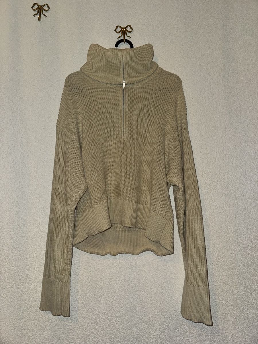 Pulls & Sweat-shirts: Pullover – Neuf (Voir description) à Effretikon par ajl_rwt5 2