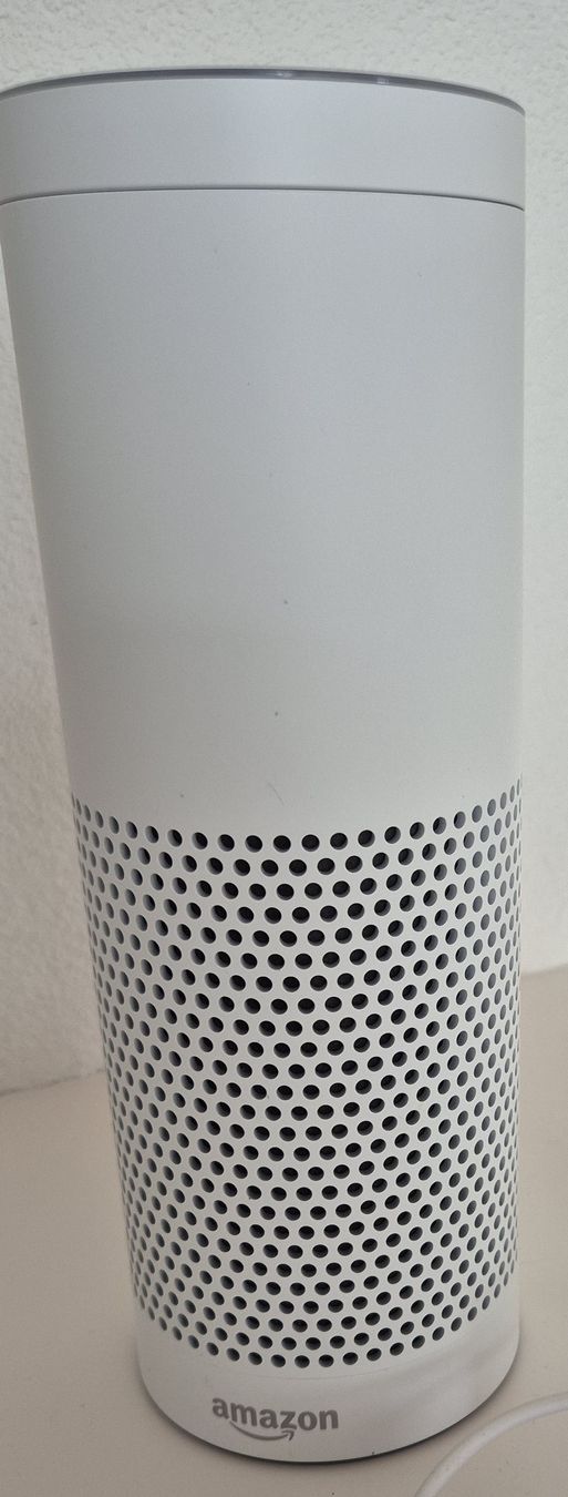 Amazon Haut-parleurs: Amazon Echo 1. Generation weiss – D'occasion à Hefenhofen par GSC99 1