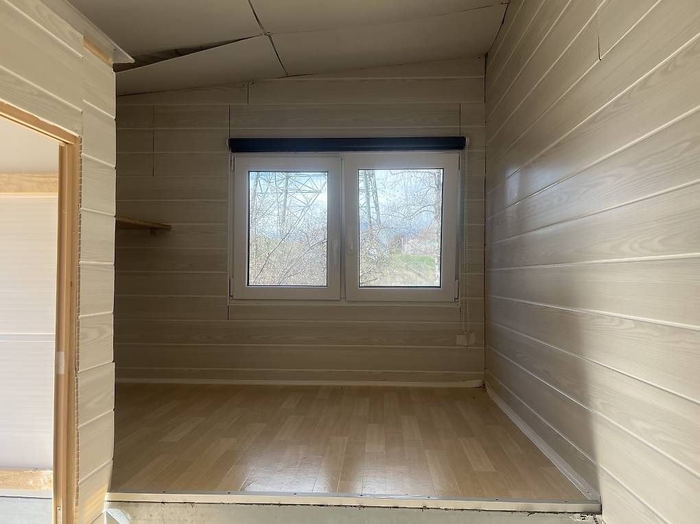Mobilhome: Tiny House sur remorque 3 essieux – Usato da Sierre venduto da ton_g7g5 4
