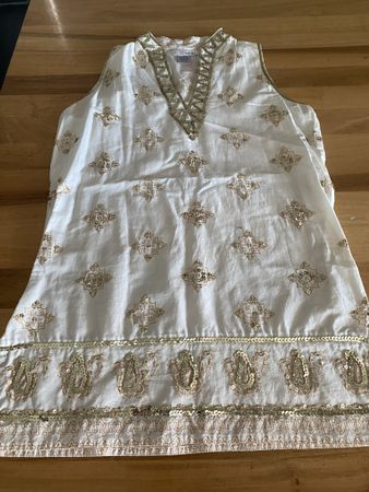 Bluse /Tunika mit goldenen Pailletten, Gr. 34