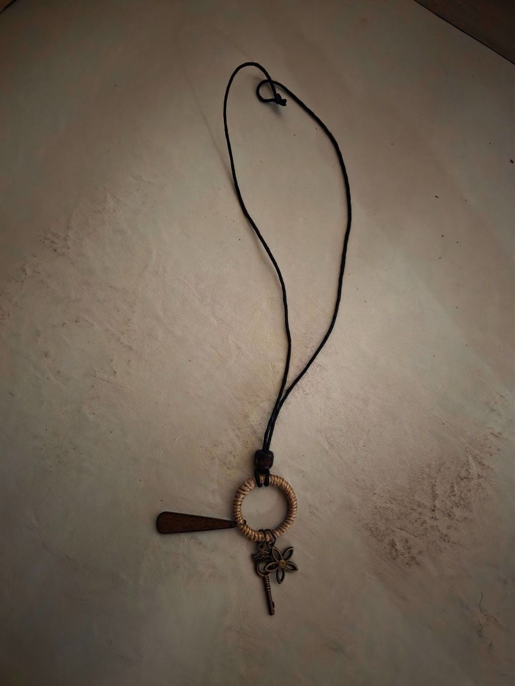 Anhänger: Esoterik Hals Kette Anhänger Amulett – Gebraucht aus Walterswil BE von Lonitti