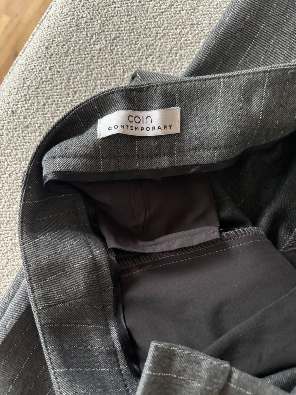 Pantaloni: Anzugshose Damen – Usato da Stallikon venduto da ulv_k7jj 2