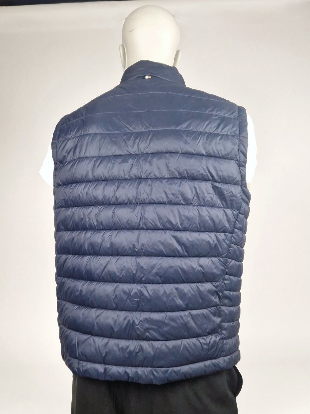 Hugo Boss Gilet & Giacche: Weste von Boss – Usato da Basel venduto da Restwert_Basel 1