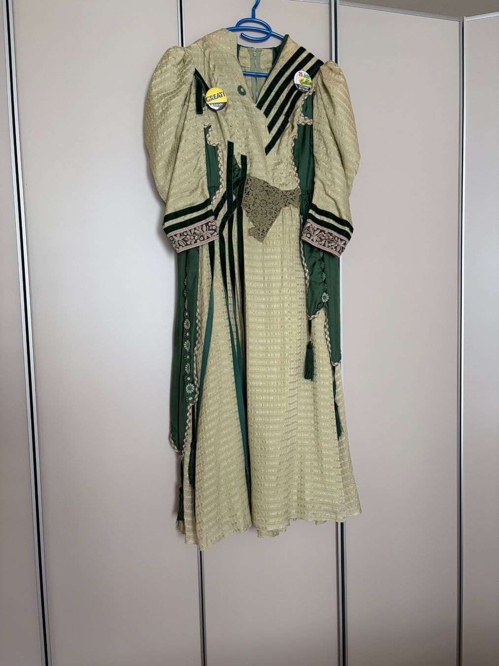 Costumi: Fasnacht/Kostüm Gr. 42 – Usato da Luzern venduto da misteriosa