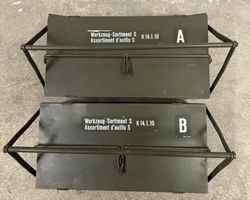 Original Swiss Militär Panzerkisten mit ver. Werkzeugen