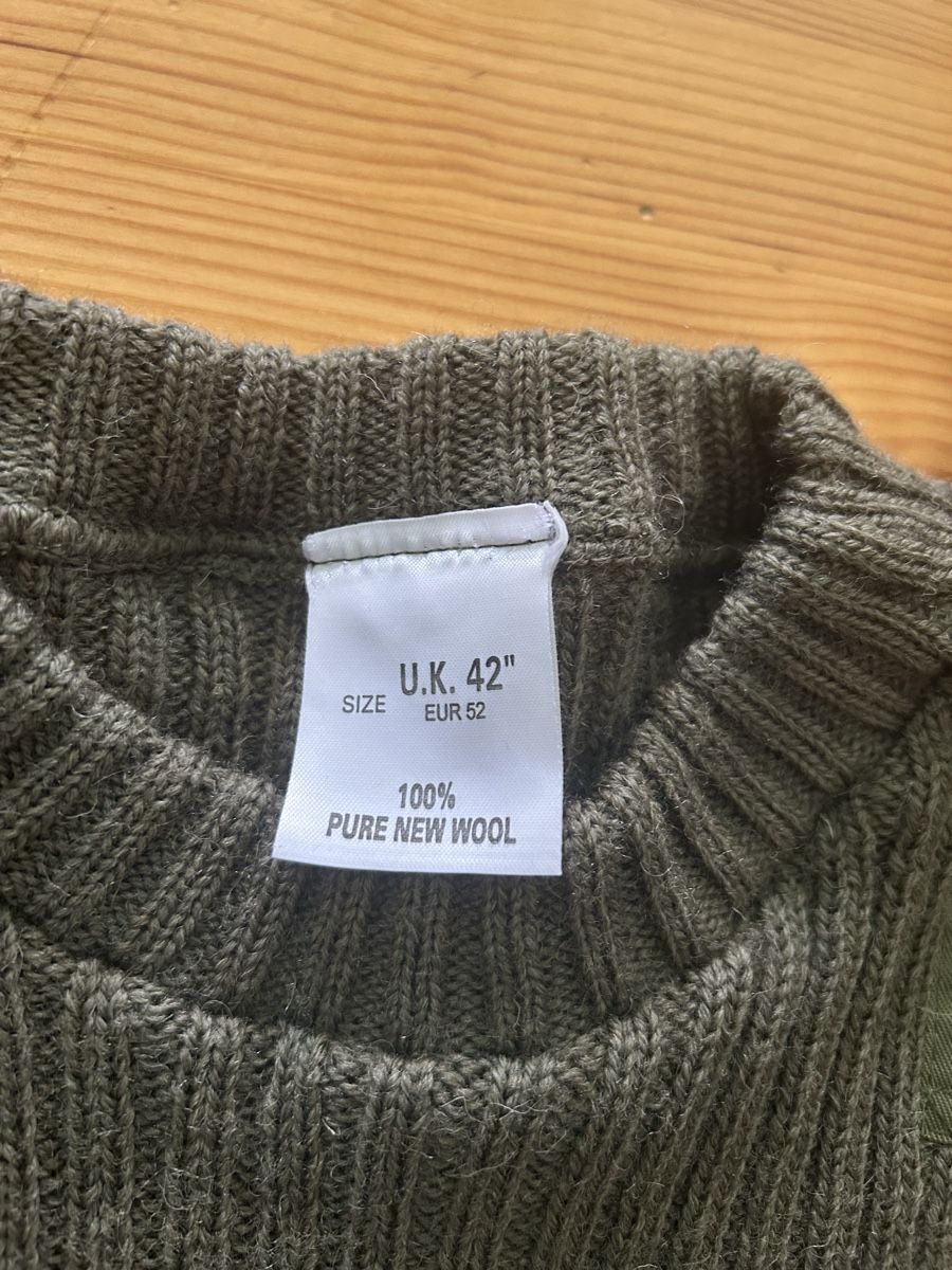 Pullover & Sweatshirts: Pull Militaire Laine Vert Taille 52 Patchs Épaules Coudes Bo – Gebraucht aus St-Imier von yoye 3