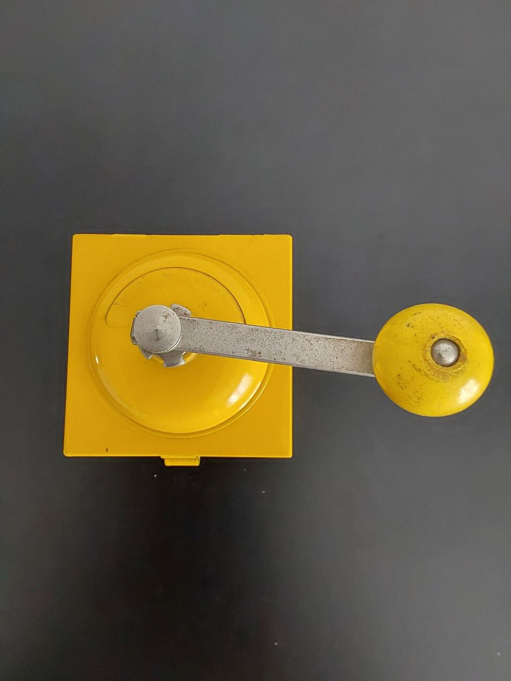 Elettrodomestici da cucina: Kaffeemühle gelb Metall. – Usato da Steinach venduto da Chilli1957 1