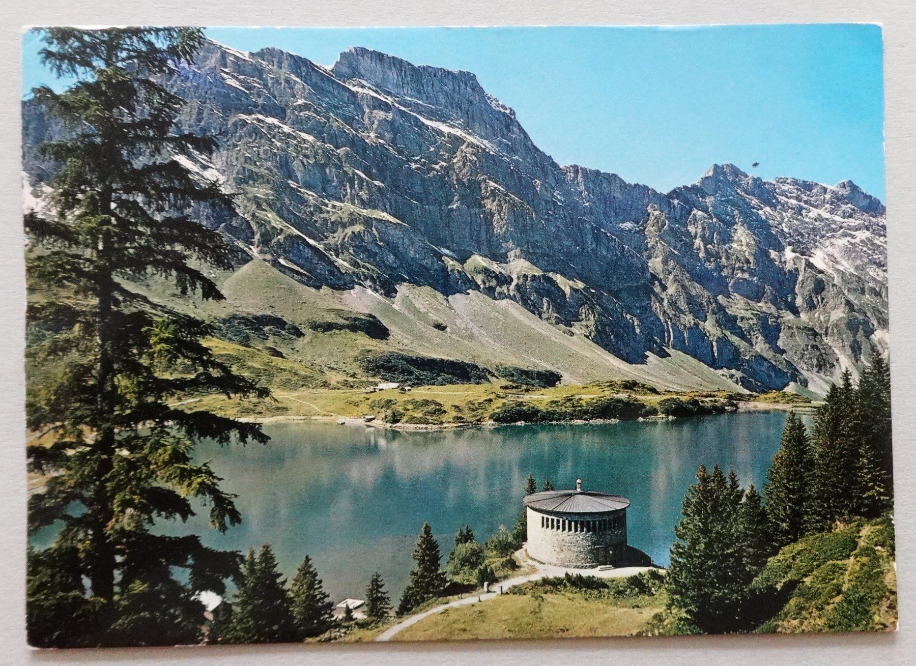 Cartes postales: Engelberg, Trübsee mit Kapelle – Défectueux à Fétigny par Billy2miny