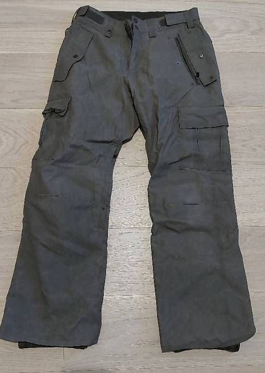 Pantalons: Snowboardhose - Quicksilver Grösse M – D'occasion à Allschwil par rajmahal