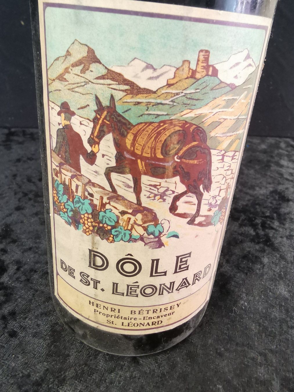 Vino: DÔLE DE ST-LEONARD – Nuovo (secondo la descrizione) da Genève venduto da Leboucheoreilles 1