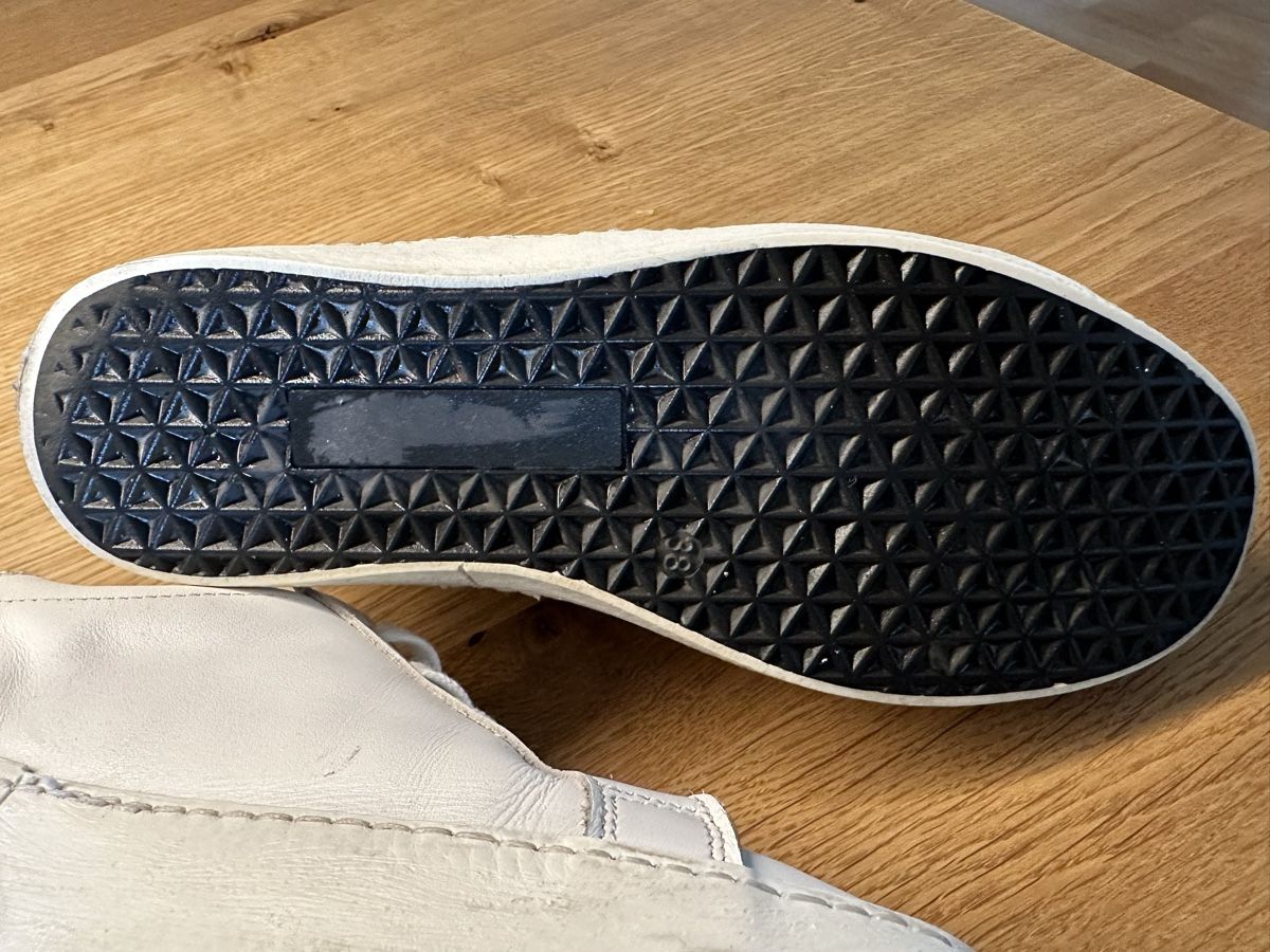 Scarpe da donna: Modische Sneaker Leder Meline, Gr.38 – Usato da Ebikon venduto da Squizi 4