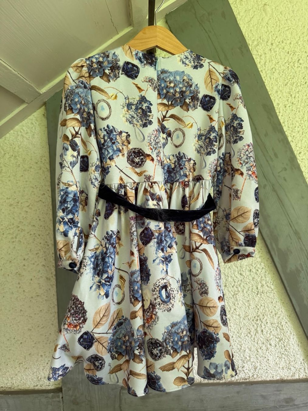 Vestiti & Gonne: Blumenkleid Gr. 128 – Usato da Gümligen venduto da cla_k57n 1