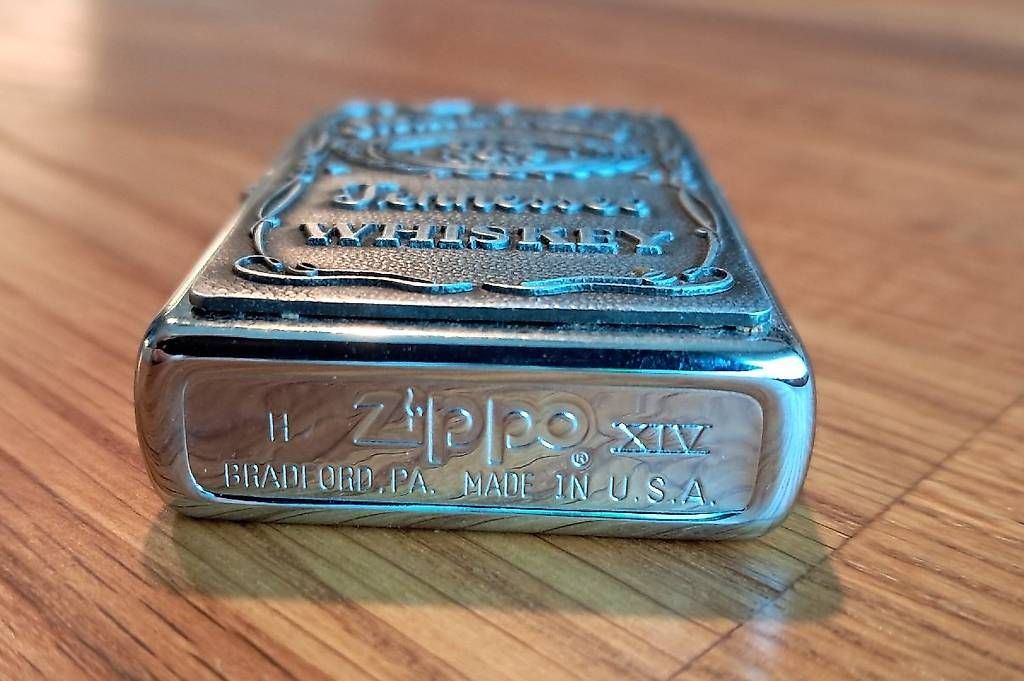 Zippo Feuerzeuge: Original Zippo "Jack Daniels" neu ungebraucht – Neu (gemäss Beschreibung) aus Ettingen von Salachiel 1