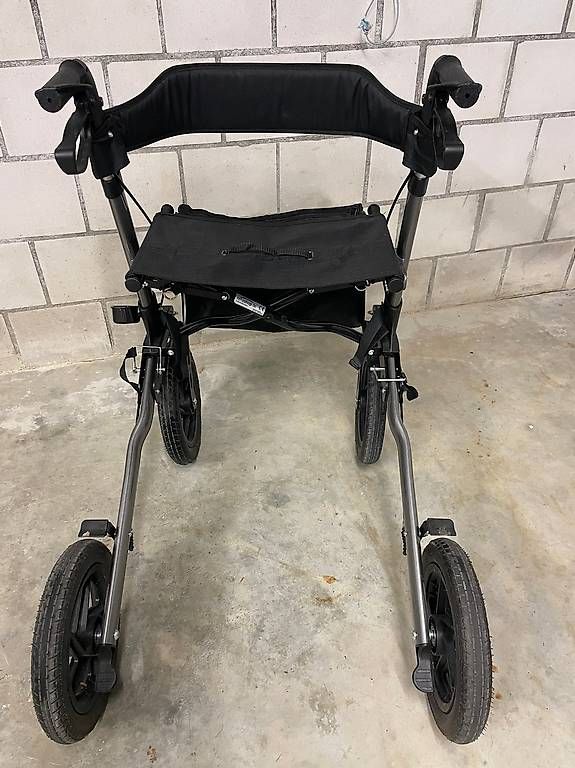 Gehhilfen: Rollator – Gebraucht aus Wiedlisbach von Fribikonstr 1