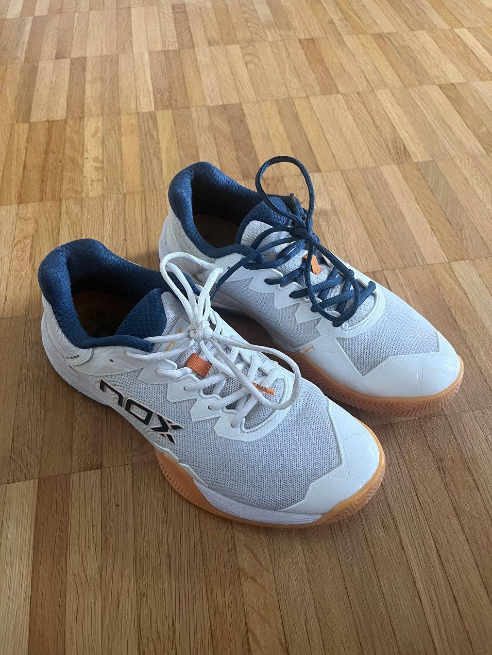Scarpe da uomo: Padelschuhe Gr. 42 - NOX ML10 Hexa – Usato da Basel venduto da asa_xzb8