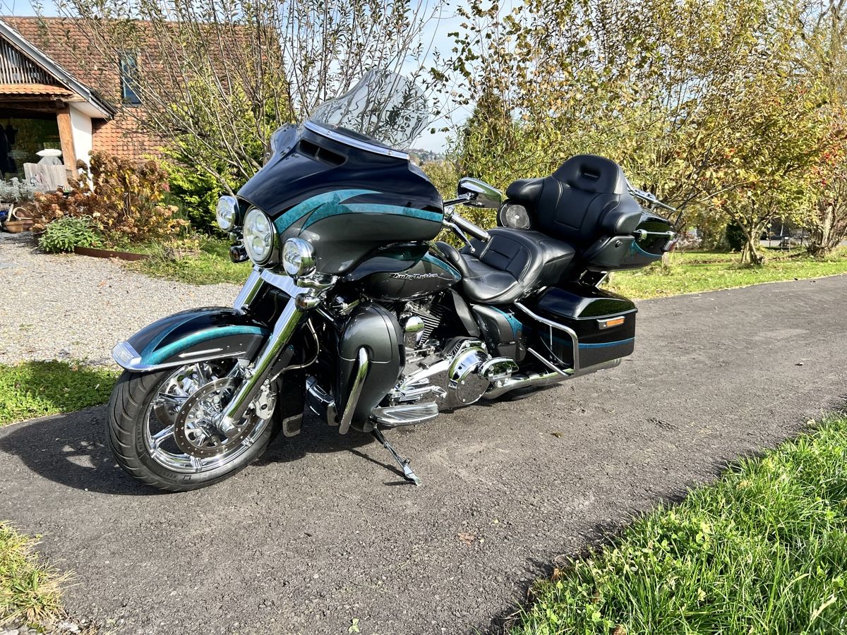 Harley-Davidson Touring: 2016 Harley Davidson Electra Glide Ultra Limited CVO – Usato da Meggen venduto da PrecisionBobbers 1