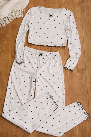 Pyjama mit Herzchen