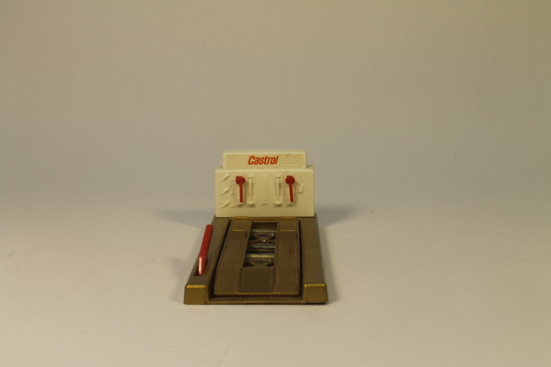 Matchbox Modellautos: Matchbox Accessory Pack A1C Service Ramp – Gebraucht aus Zofingen von Trukli58 3