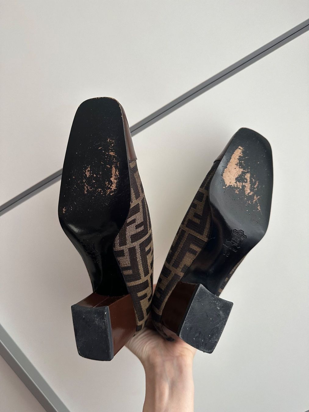 Fendi Damenschuhe: Fendi Vintage Loafer Pumps Zucca Monogram – Gebraucht aus Bern von kbrawho 6