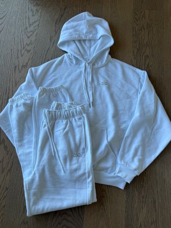 ALO Accolade Trainingsanzug - Weiss (Grösse S)