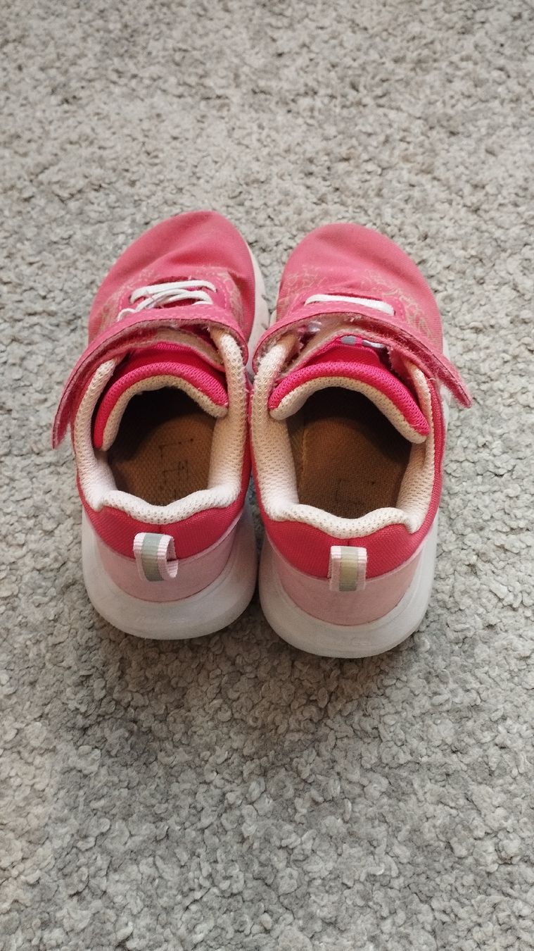 Schuhe für Mädchen: Pinke Kinderschuhe, Grösse 27 – Gebraucht aus Wangs von Gabrill 1