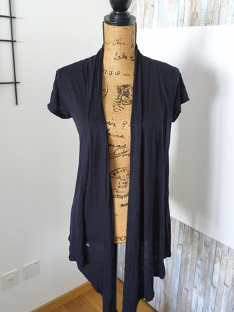 Dunkler Cardigan Kurzarm von Amisu, Gr. S, 
