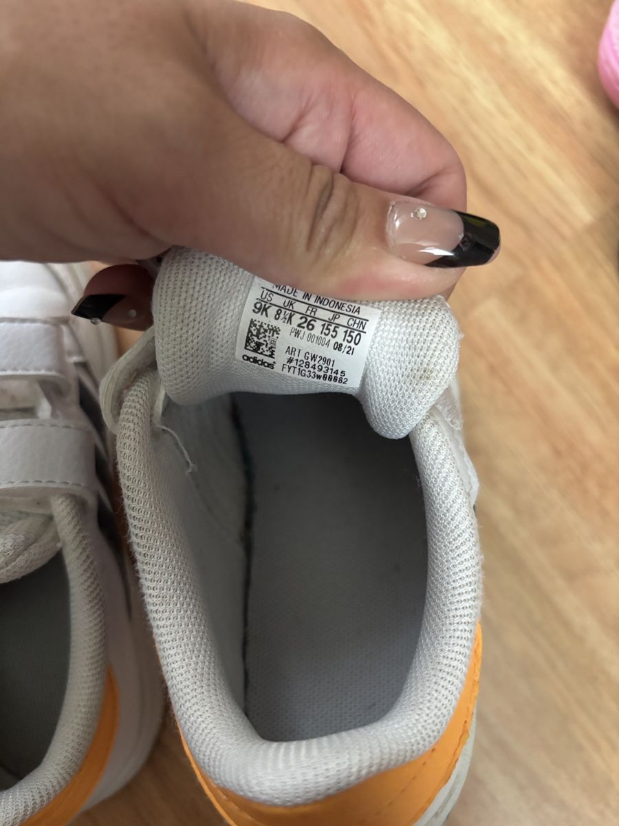 Adidas Scarpe per ragazzi: Kinderschuhe – Usato da volketswil venduto da Sisi521 3