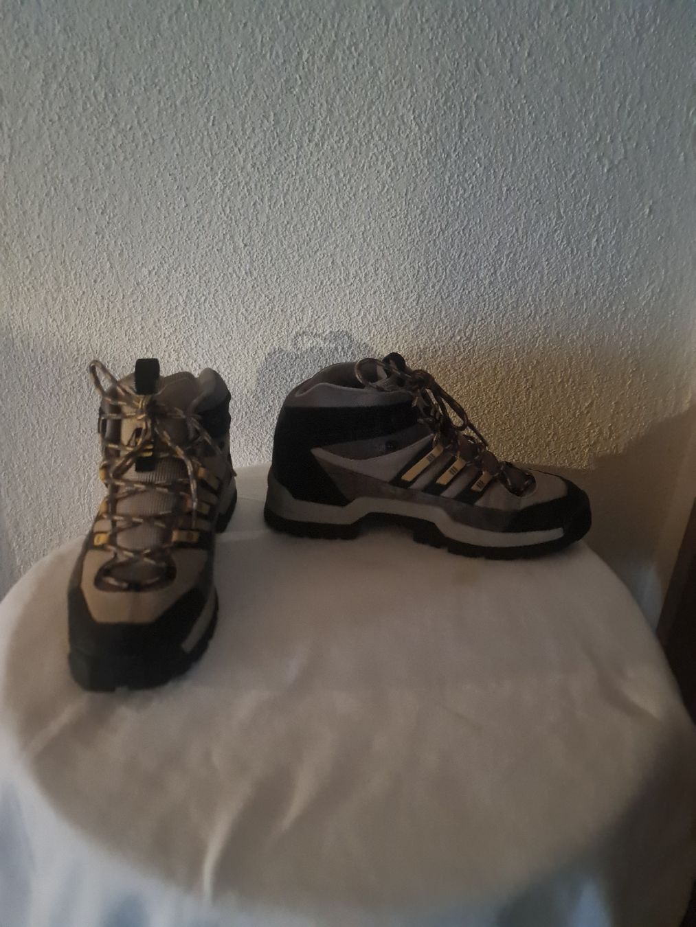 Adidas Scarpe da uomo: adidas wanderschuhe – Usato da triengen venduto da fad_g29d 3