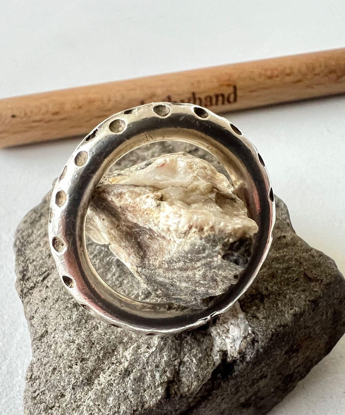 Anelli: Handgefertigt Eternity-Bandring Silber 925 Durchbruchmuster – Usato da Ruswil venduto da artbyhand 2
