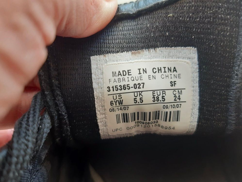 Nike Scarpe da uomo: Fussballschuhe Nike 38.5 – Usato da Frauenfeld venduto da RoseMaylie 2