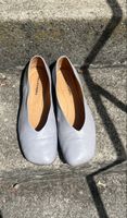 Hellgraue Halmanera Ballerinas