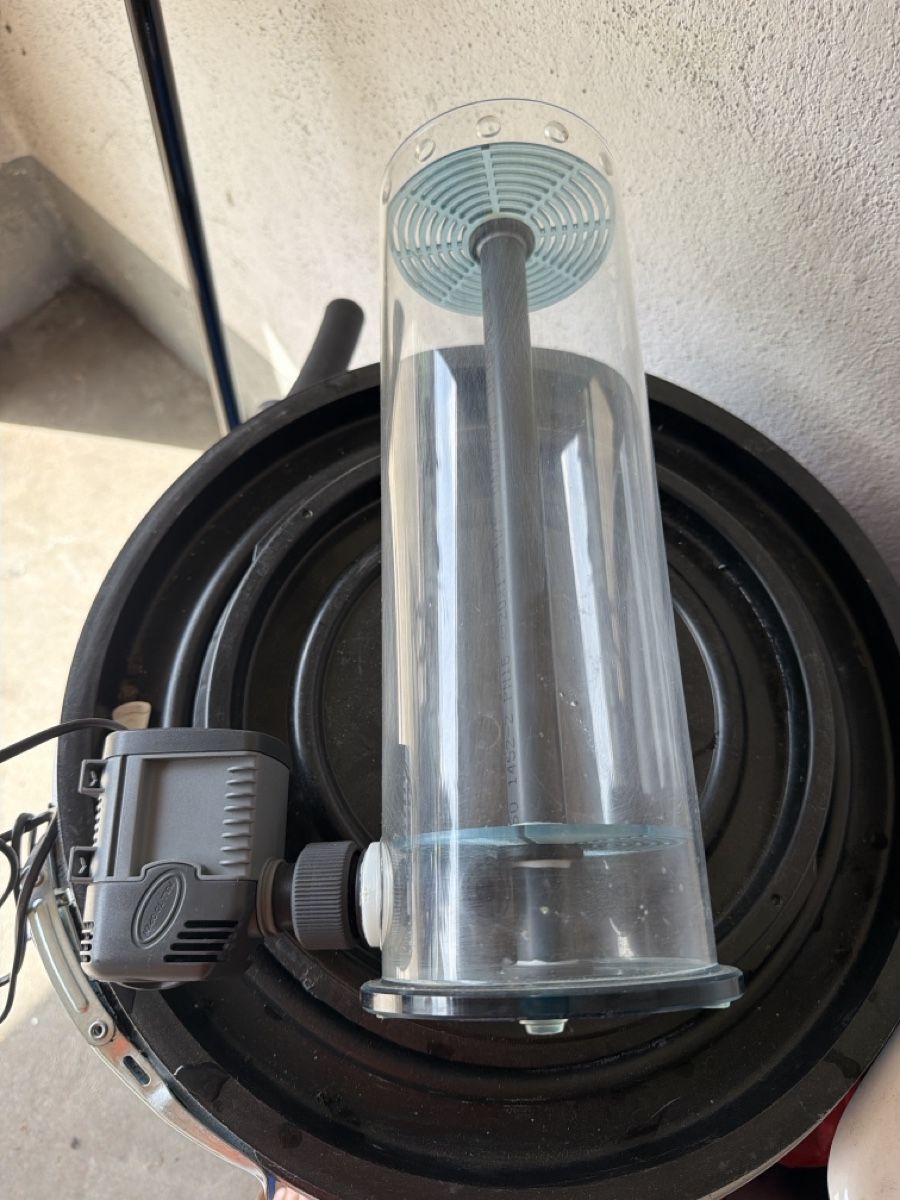 Filtres: Aquarium filter with pump transparent used – D'occasion à winterthur par Jimres