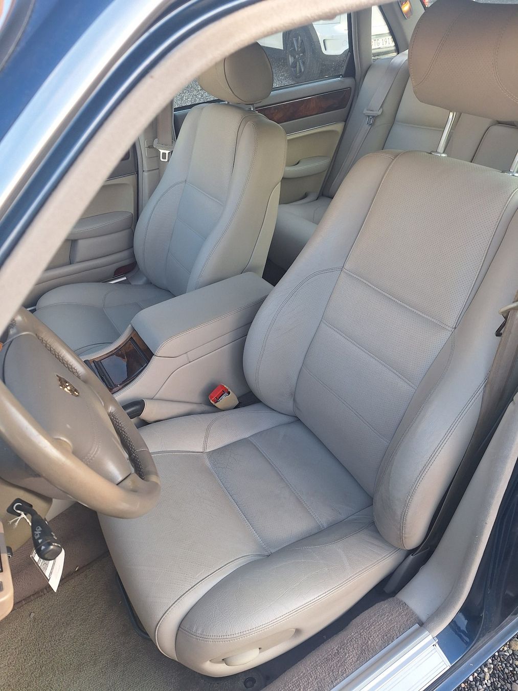 Jaguar Autos: Jaguar XJ 3.2 Executive – Defekt aus Steinebrunn von Thomy61 2