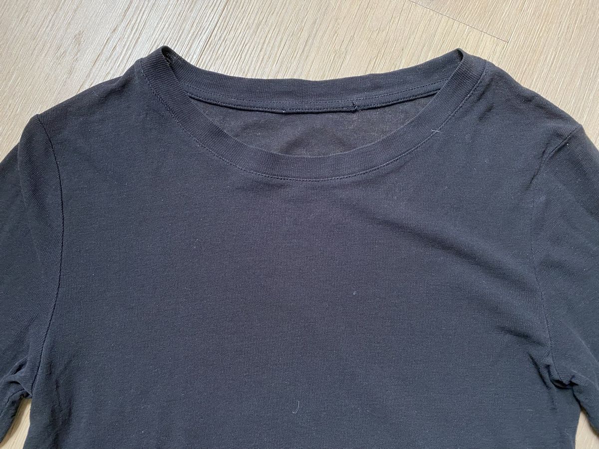 Massimo Dutti T-shirt: Schwarzes Massimo Dutti T-Shirt Grösse S – Usato da Winkel venduto da Flyhy2020 1