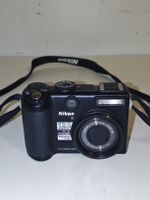 Nikon Coolpix P5100 ungetestet. (nov659)