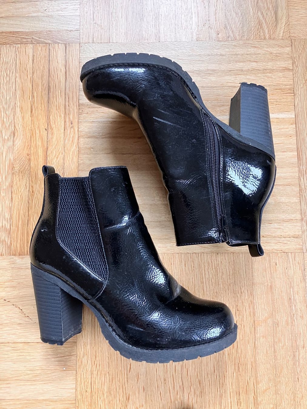 Scarpe da donna: Stiefeletten, schwarz, 38 – Usato da St.Gallen venduto da michel_simone 2